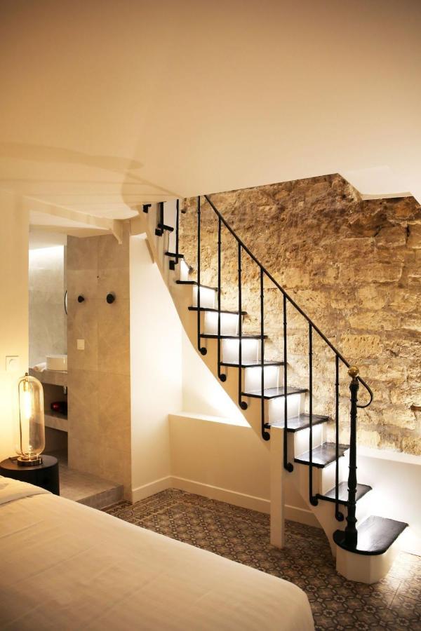 Appartement Sejour Romantique Avec Bain A Remous A 9 -p6 *